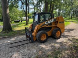 
										2011 CASE SR 220 Skidsteer full									