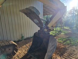 
										2003 Komatsu PC 220 LC 7 Trackhoe full									