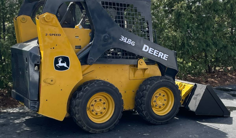 
								2019 John Deer 318G Skidsteer full									