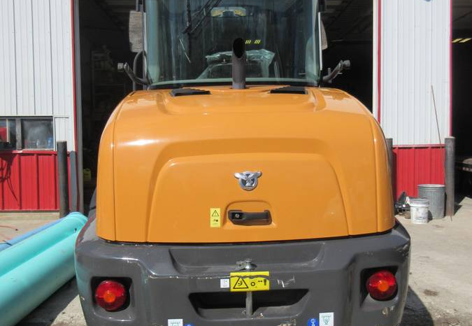 
								2020 Case 221F Wheel Loader full									