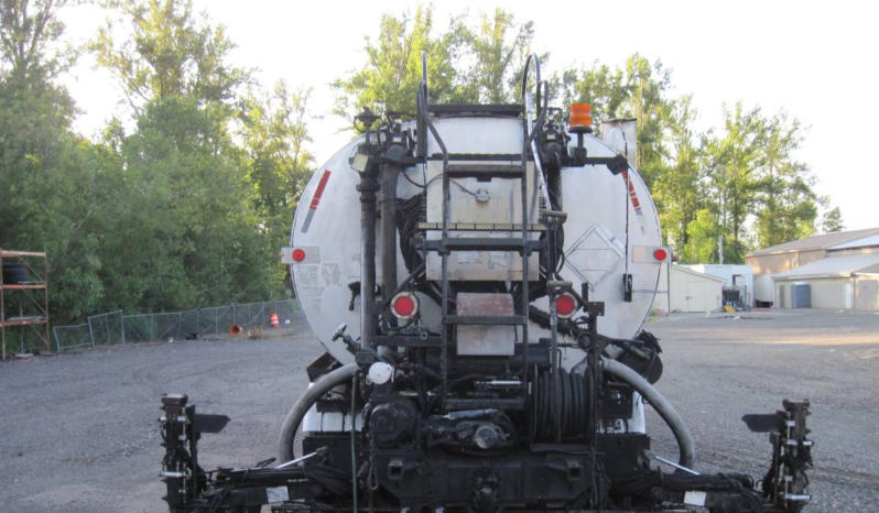 
								2009 Bearcat KW T800 Asphalt Distributor full									