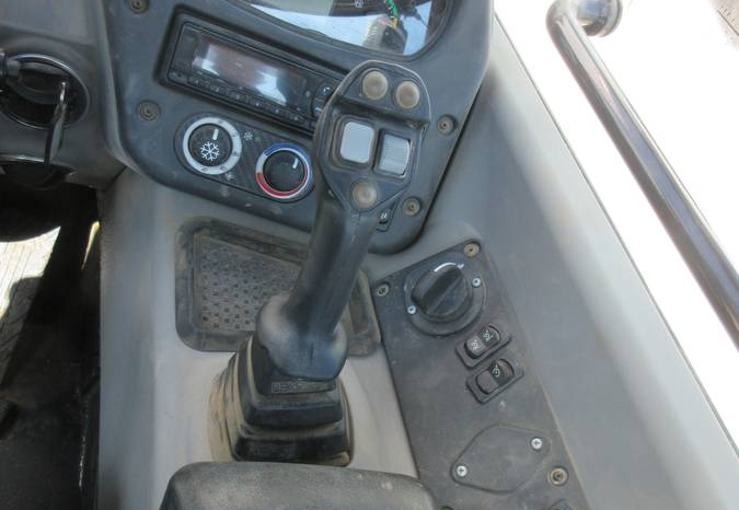 
								2020 Case 221F Wheel Loader full									