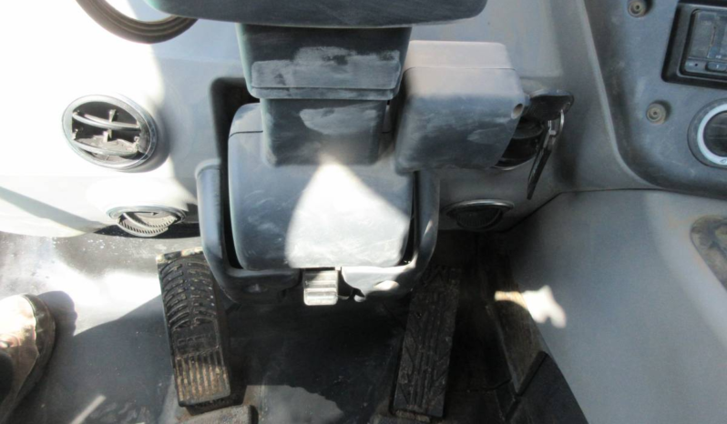 
								2020 Case 221F Wheel Loader full									
