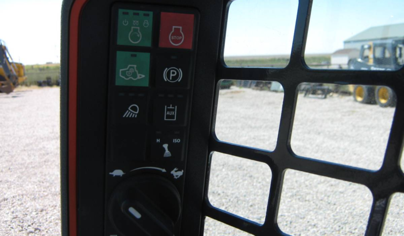 
								2023 Bobcat T66 Skidsteer full									