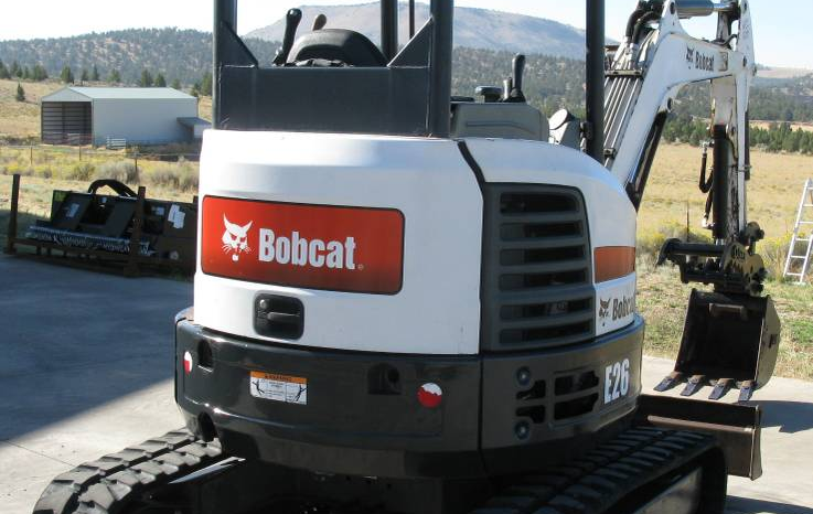 
								2017 Bobcat E26 Mini Excavator full									