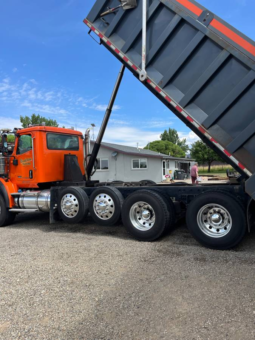 
										2017 International HX 620 Dump Truck full									