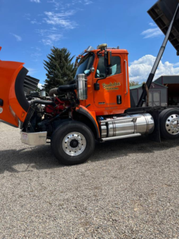 
										2017 International HX 620 Dump Truck full									