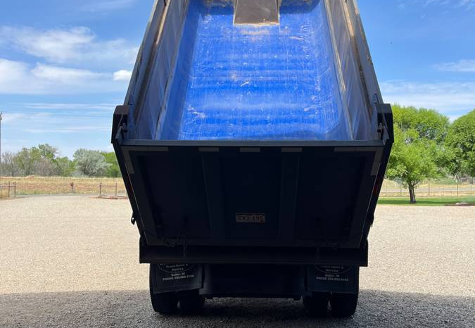 
								2017 International HX 620 Dump Truck full									