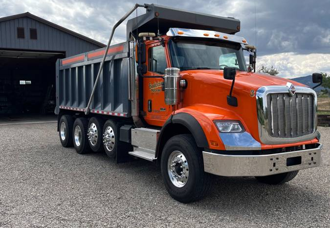 
								2017 International HX 620 Dump Truck full									