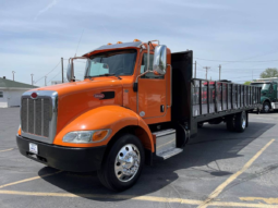 
										2013 Peterbilt 337 Single Axle full									