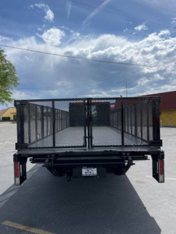 
										2013 Peterbilt 337 Single Axle full									