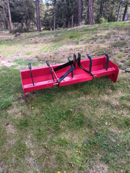 
										2016 Mahindra Tractor full									