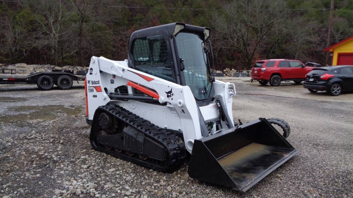 2015 Bobcat T630 Skidsteer
