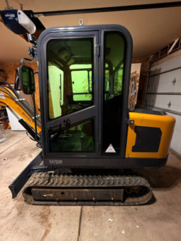 
										2025 AGT Industrial MY50R Mini Excavator full									