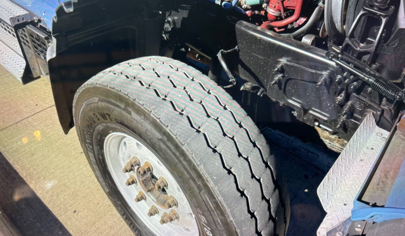 
								2019 Mack Granite Dump Truck full									