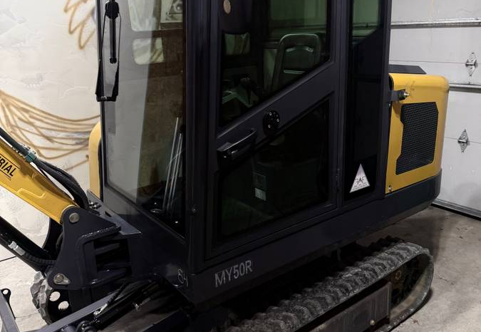 
								2025 AGT Industrial MY50R Mini Excavator full									