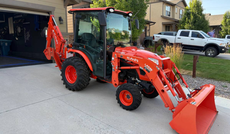
								2023 Kubota LX 3310 Backhoe full									