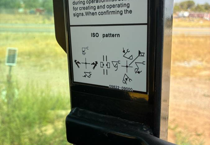 
								2015 Komatsu PC56 Excavator full									