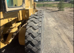 
										2001 CAT 160H Road Grader full									