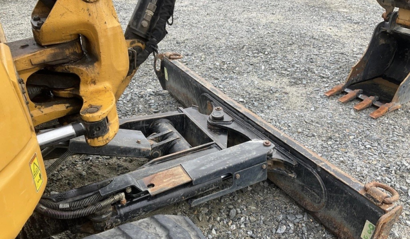 
								2017 Caterpillar 304E2 CR Mini Excavator full									