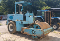 
										1990 Caterpillar CS433B Soil Compactor full									