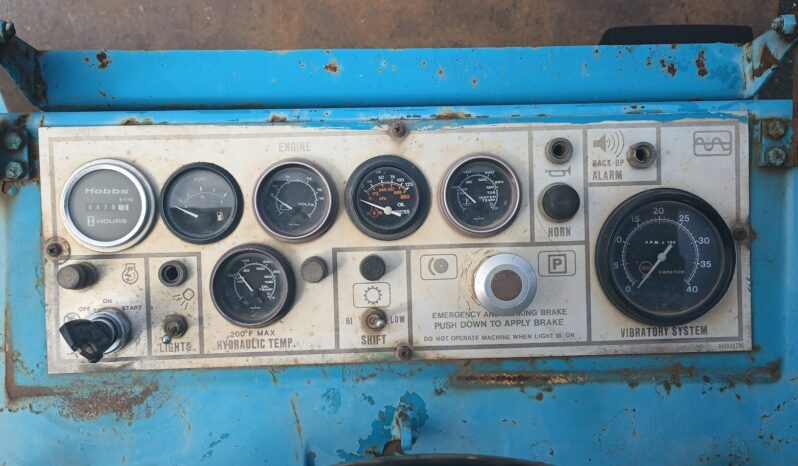 
								1990 Caterpillar CS433B Soil Compactor full									