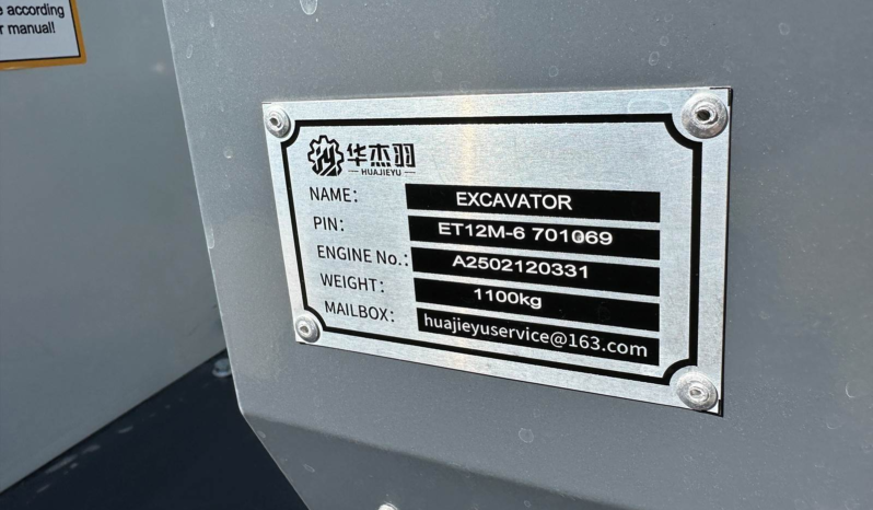 
								2025 BTTL ET12M-6 Mini Excavator full									