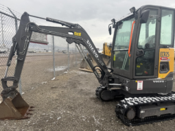 
										2022 VOLVO ECR25 Mini Excavator full									