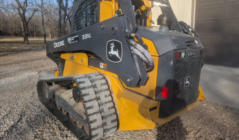 
								2023 Deere 331G Skid Steer full									