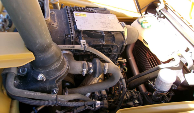 
								2020 Caterpillar 420ST Backhoe full									