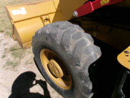 
										2020 Caterpillar 420ST Backhoe full									