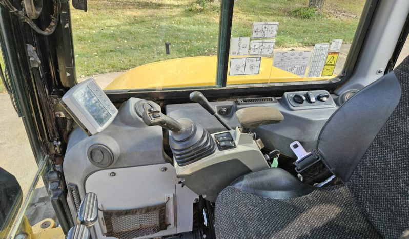 
								2017 Cat 305.5 e2 CR Mini Excavator full									