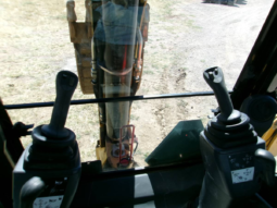 
										2020 Caterpillar 420ST Backhoe full									