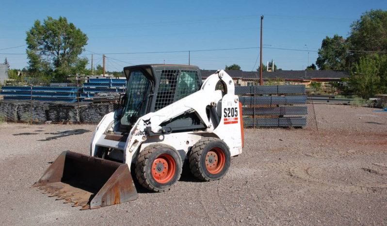 
								2005 Bobcat S205 Skid Steer full									