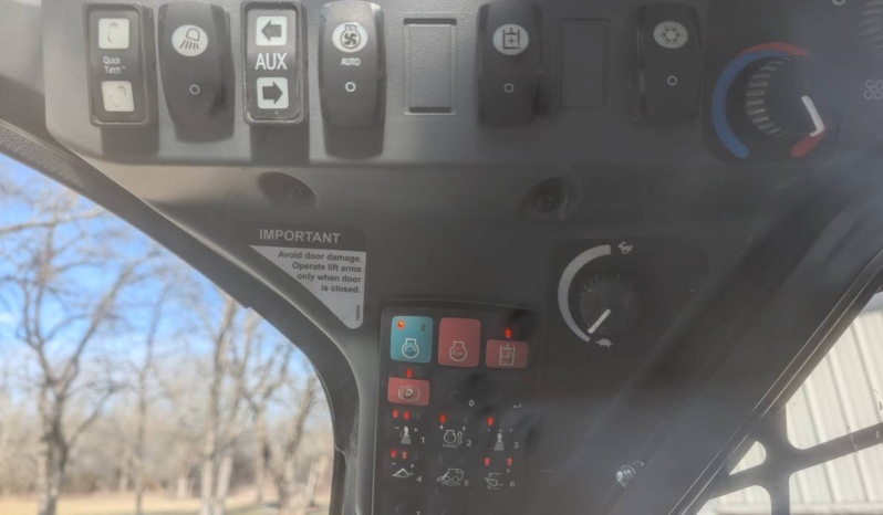 
								2023 Deere 331G Skid Steer full									