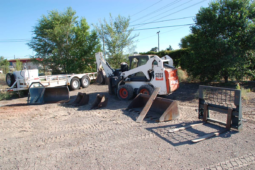 
										2005 Bobcat S205 Skid Steer full									
