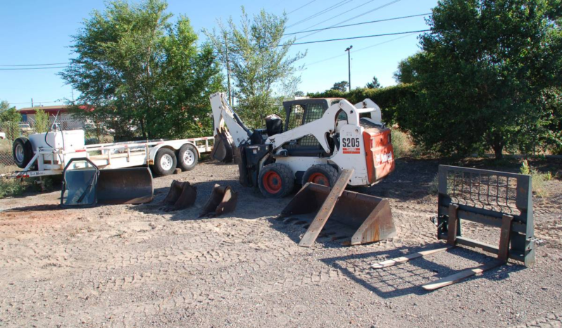 
								2005 Bobcat S205 Skid Steer full									