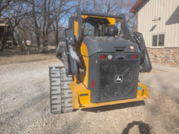 
										2023 Deere 331G Skid Steer full									