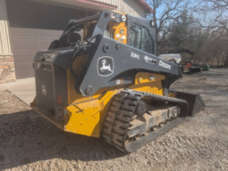 
										2023 Deere 331G Skid Steer full									