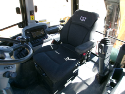 
										2020 Caterpillar 420ST Backhoe full									
