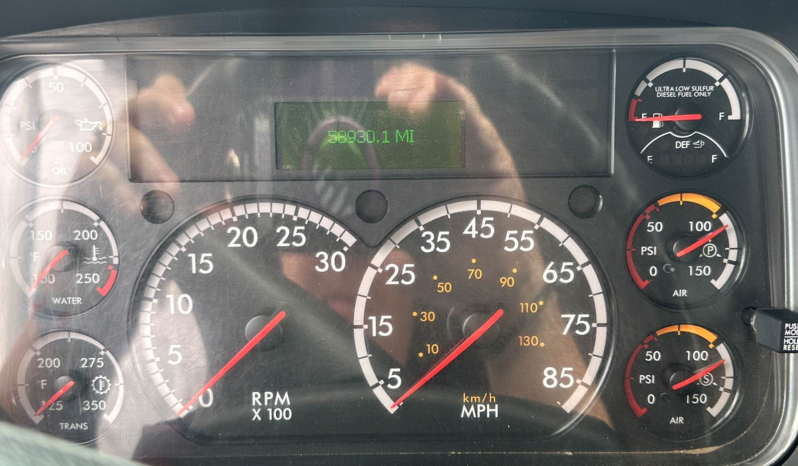 
								2019 Freightliner 300 HP Dump Truck full									