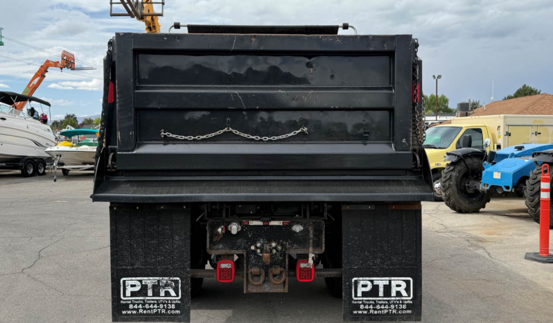 
								2019 Freightliner 300 HP Dump Truck full									