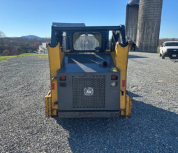 
										2018 John Deere 318G Skid Steer full									