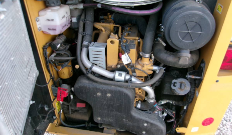 
								2021 Caterpillar 236D3 Skid Steer full									