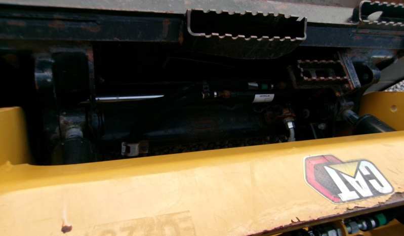 
								2021 Caterpillar 236D3 Skid Steer full									