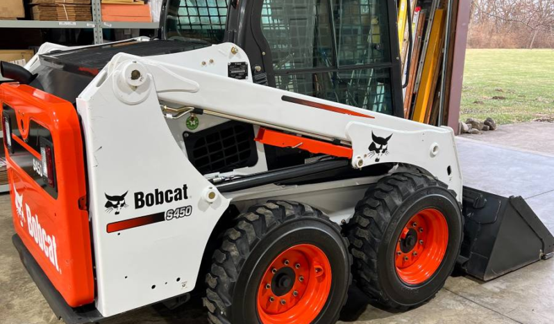 
								2015 Bobcat S450 Skid Steer full									