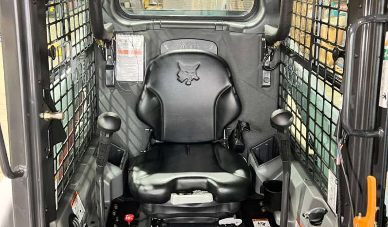 
								2015 Bobcat S450 Skid Steer full									