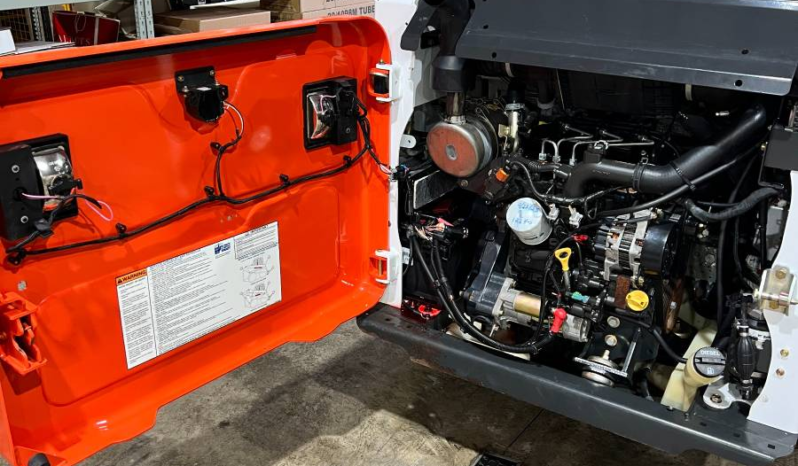 
								2015 Bobcat S450 Skid Steer full									