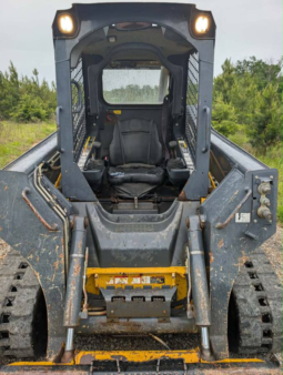 
										2018 John Deere 323E Skid Steer full									