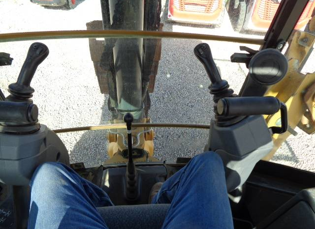 
								2019 Deere 410L Backhoe Loader full									